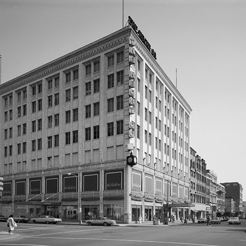 Department Stores: A Feminine Oasis