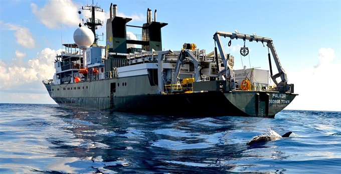 Live from the Field: Ocean Research Ship Falkor