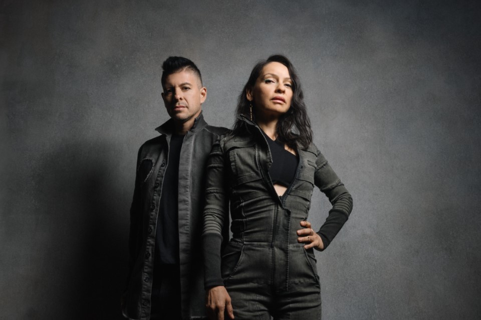 Rodrigo y Gabriela In Between Thoughts...A New World Tour With Special Guest Bahamas