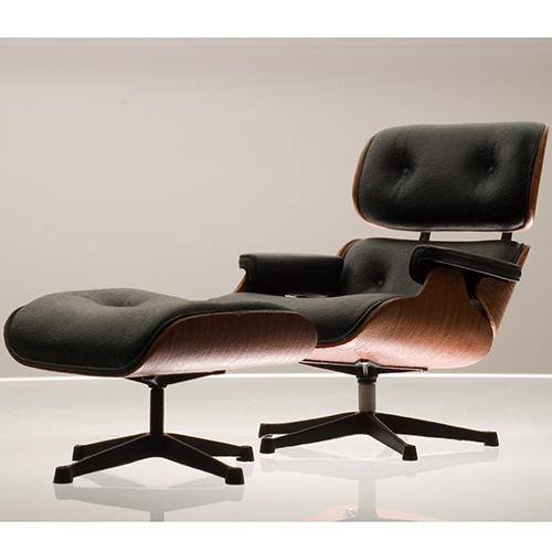 Take a Seat!: Chairs of the 20th Century