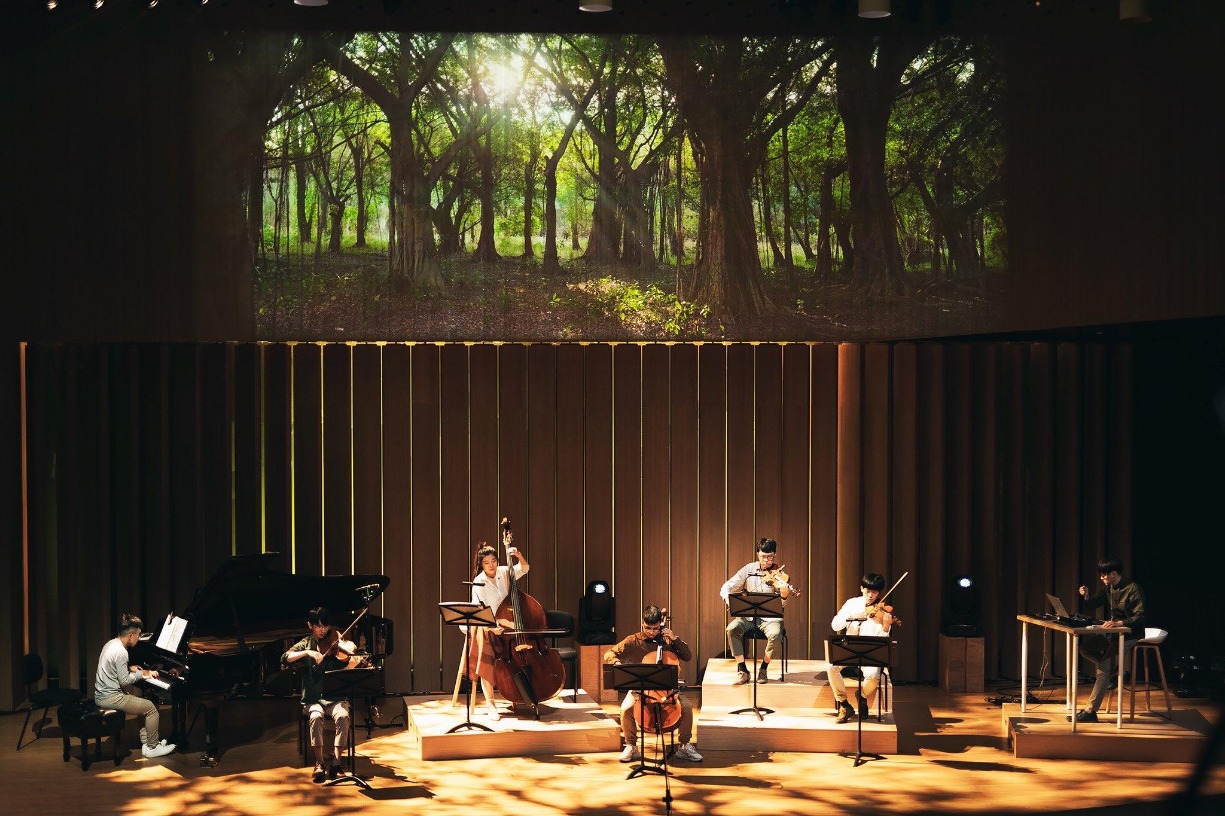 Tshiū-á Siann at the National Kaohsiung Center for the Arts (Weiwuying), Taiwan. Courtesy of CHOU Hsuan-Hung.