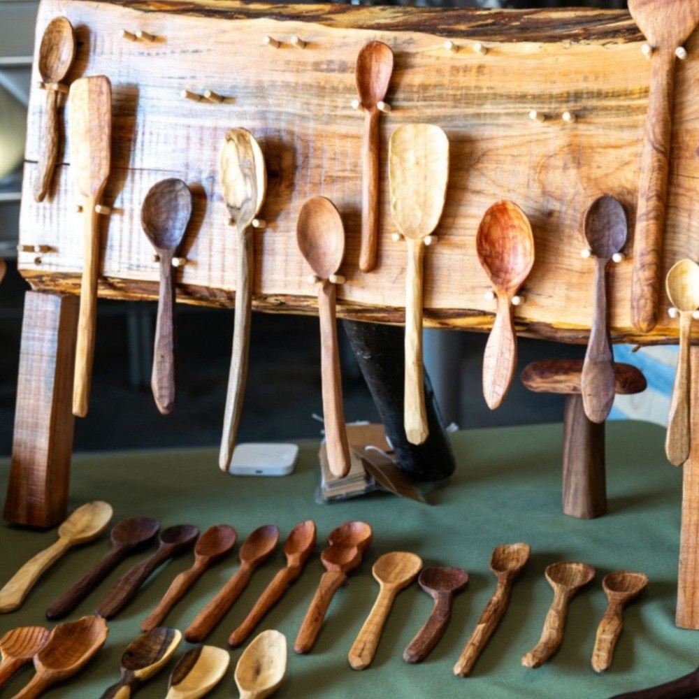 Hand-Carved Wooden Utensils--make a spoon