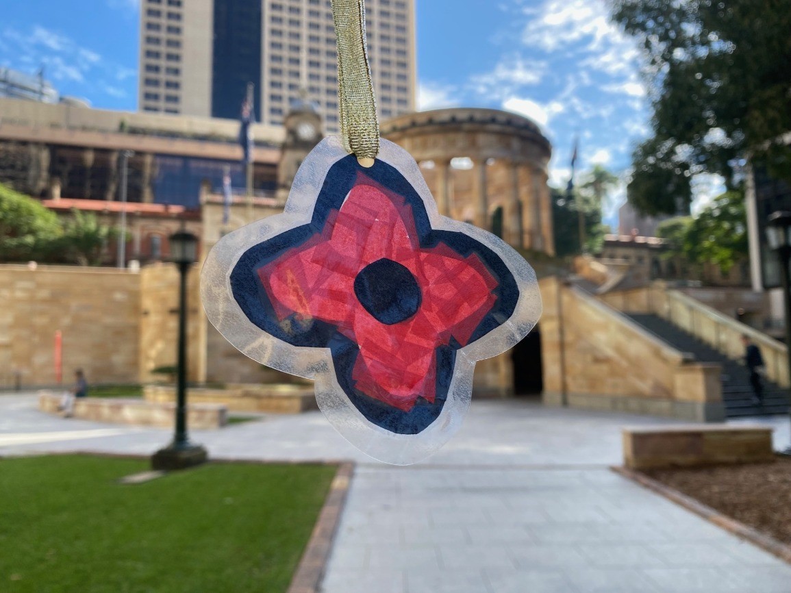 Create a poppy suncatcher