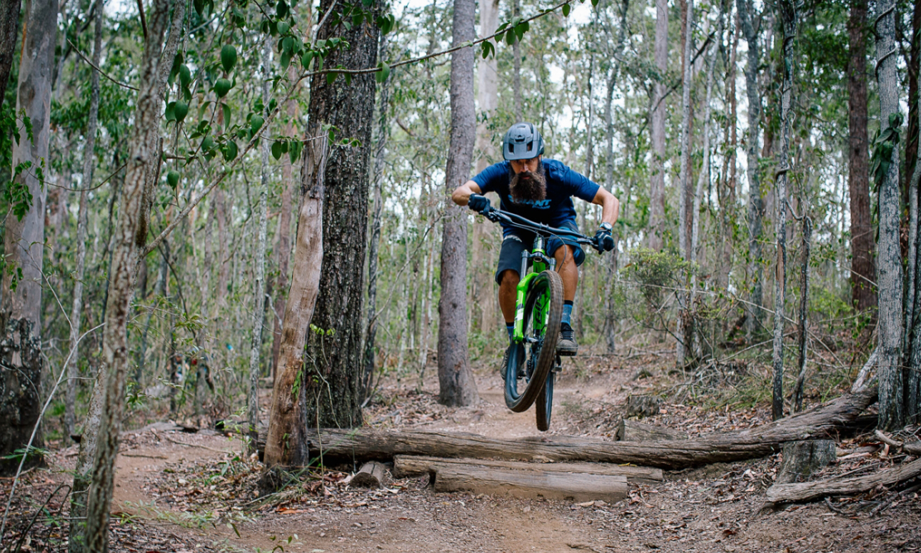 Mountain bike skills for adults (advanced - drops and jumps)