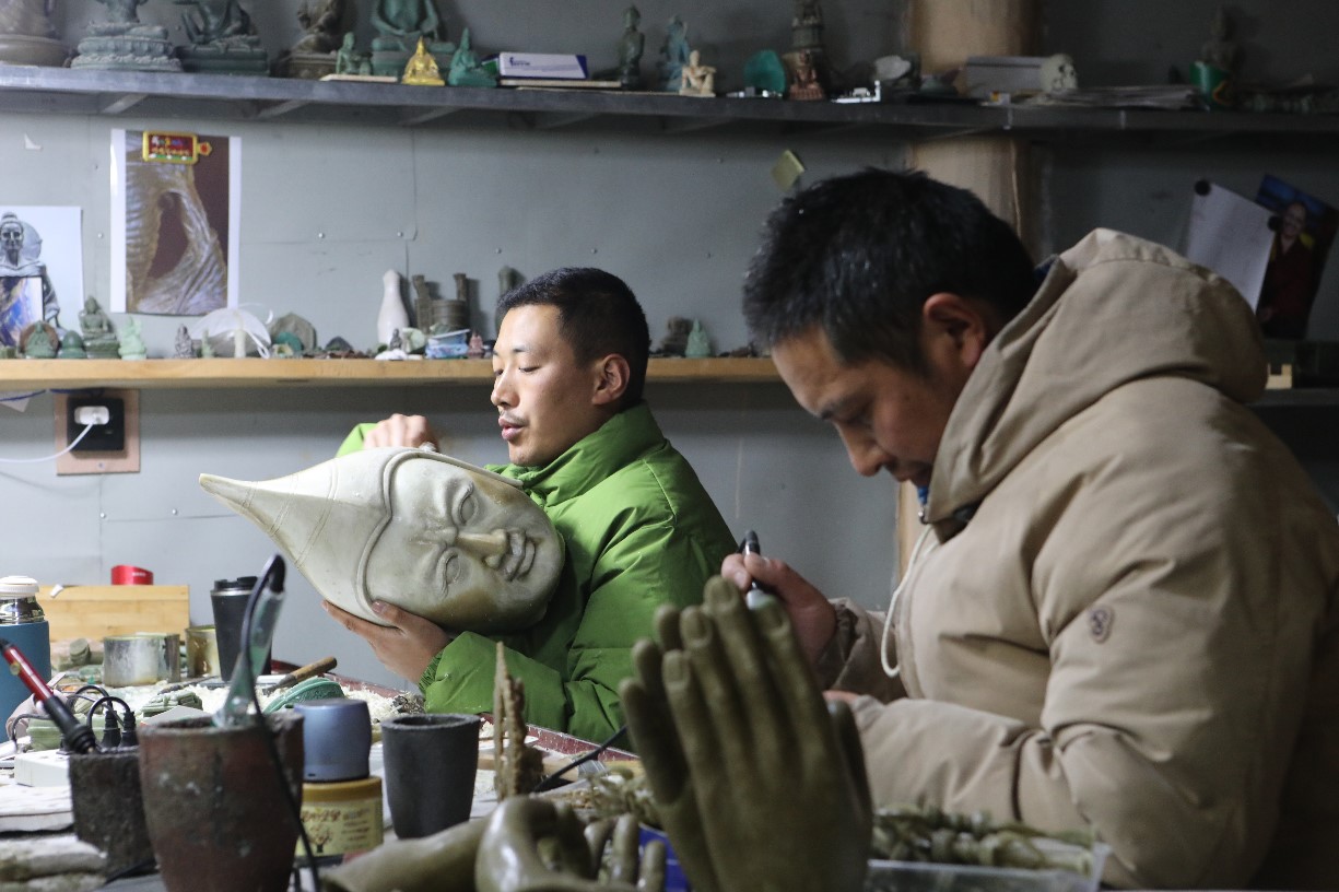 NMAA × CFCH Artisan in Residence Workshop | Tibetan Wax Sculpting and Lost-Wax Casting with Dawa Dakpa Event Image