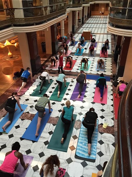 Yoga in Luce