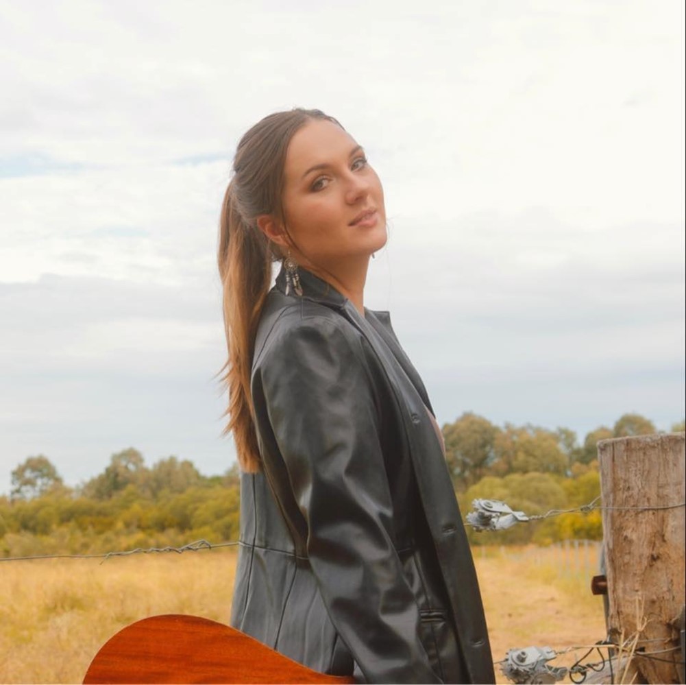 Ella Hartwig at RG's