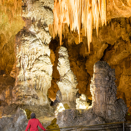 The Geology of Western National Parks: Carlsbad Caverns and White Sands