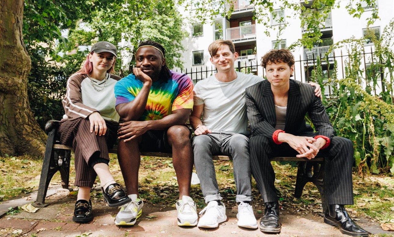 BLOC PARTY - Performing Silent Alarm and The Greatest Hits