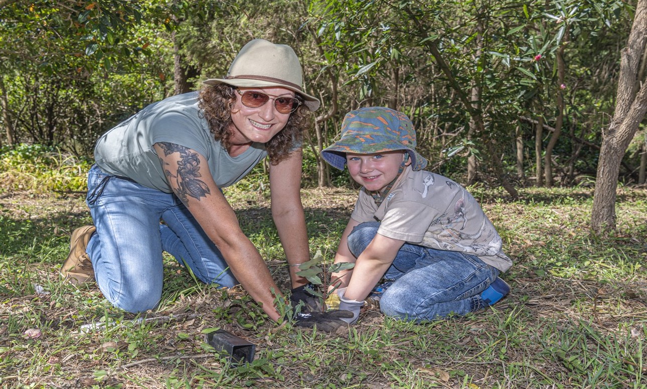 Volunteer Bushcare Working Bee - Small Bird Reserve Bushcare Group