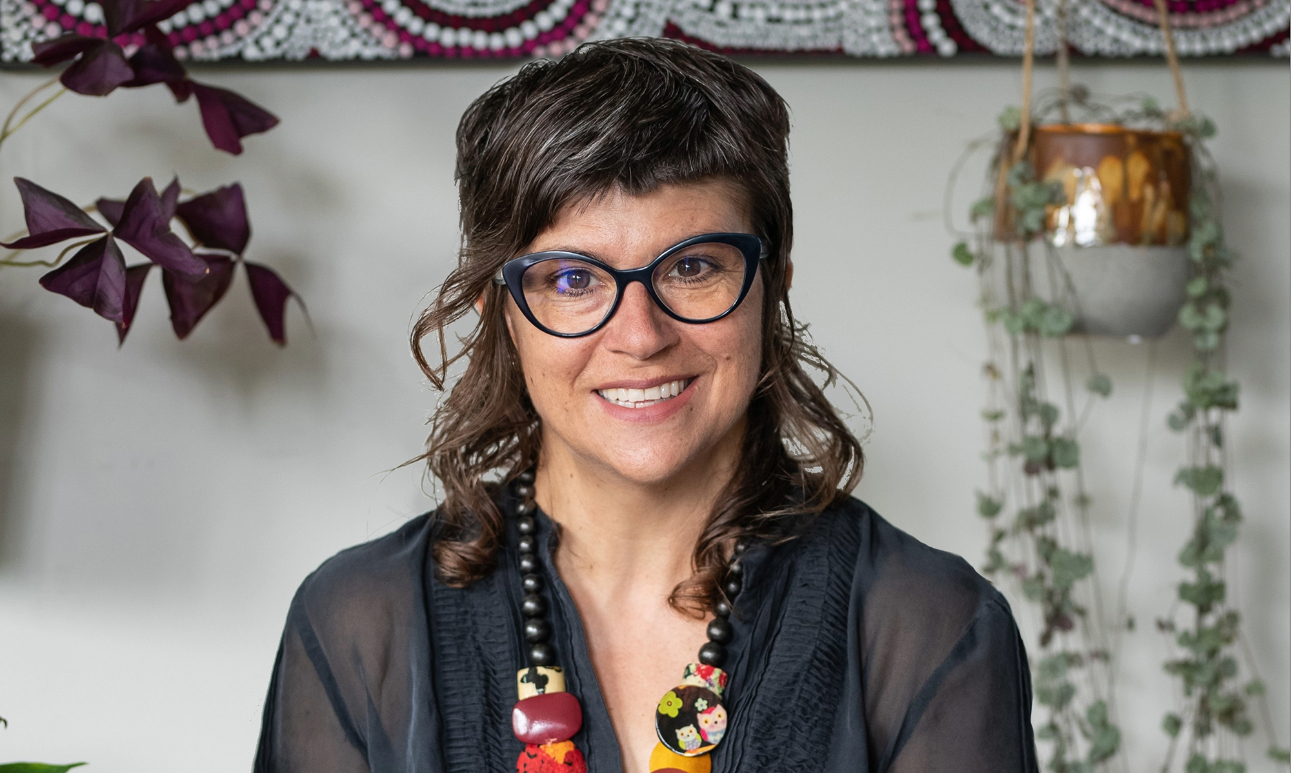 Gathering: Leanne Levinge