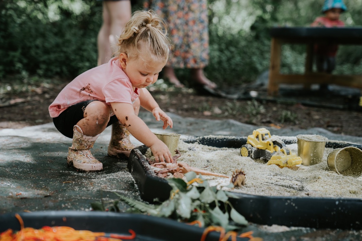 Gumtreekids Messy Play - Animals theme