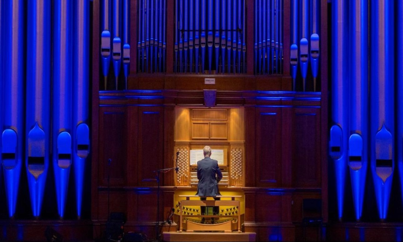 Lord Mayor's City Hall Concerts - Christopher Wrench