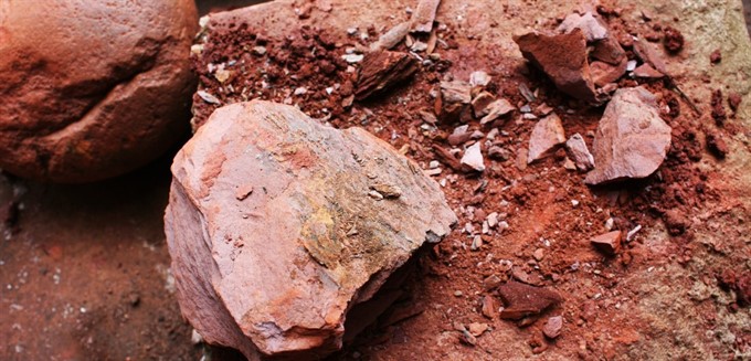 A Colorful Path: What the Ancient Pigment Ochre Tells Us About the Modern Human Mind