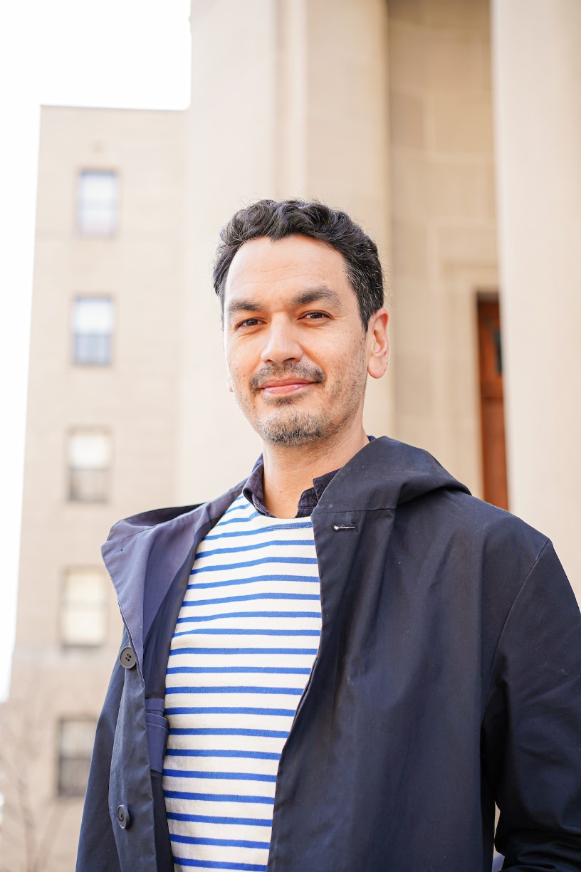 In-Person Beyond the Studio Workshop: Digital Sketching with Carlos Carmonamedina