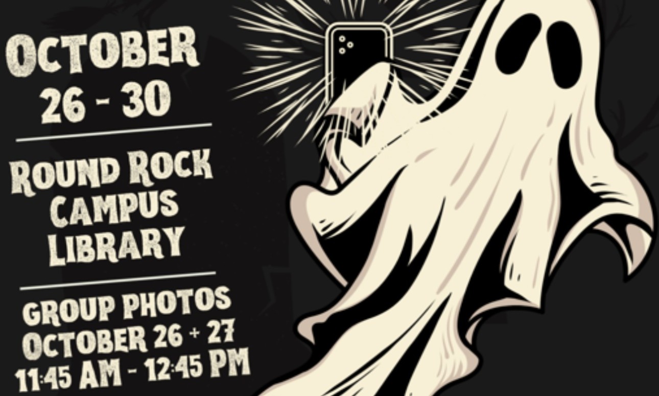 RRC Library Spooky Selfie Station