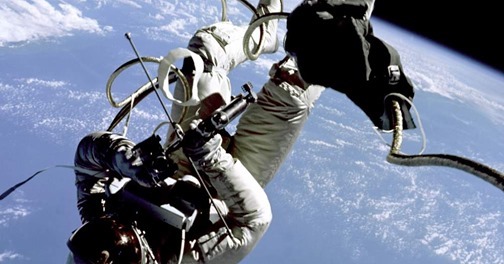 Live Chat: First American Spacewalk