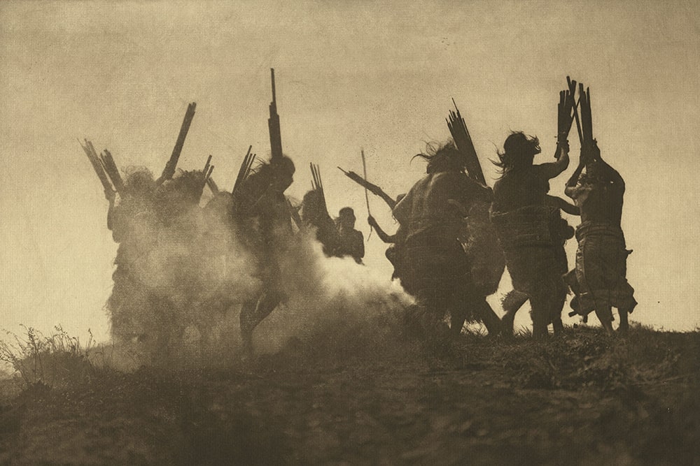 The Curtis Collection: A showcase of Edward Curtis’ The North American Indian The Curtis Collection: A showcase of Edward Curtis’ The North American Indian