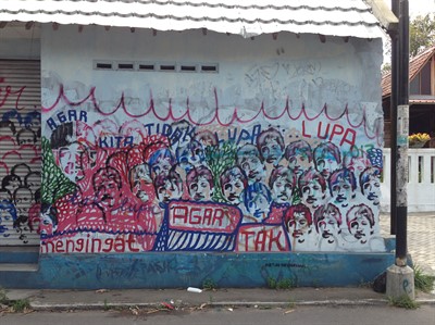 Posters, Banners, and Scribbles: Urban Inscriptions, Contested Space, and the Public Sphere in Indonesia