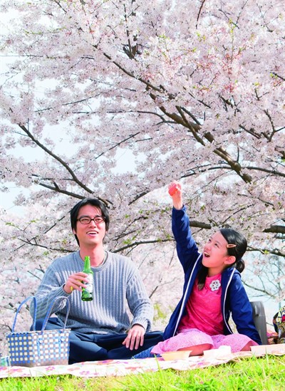 Film Screening: Close-Knit