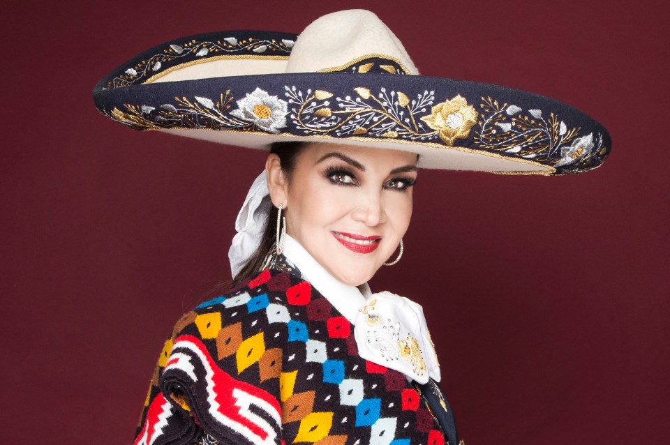 Aida Cuevas 45th Anniversary Yo Creo Que Es Tiempo