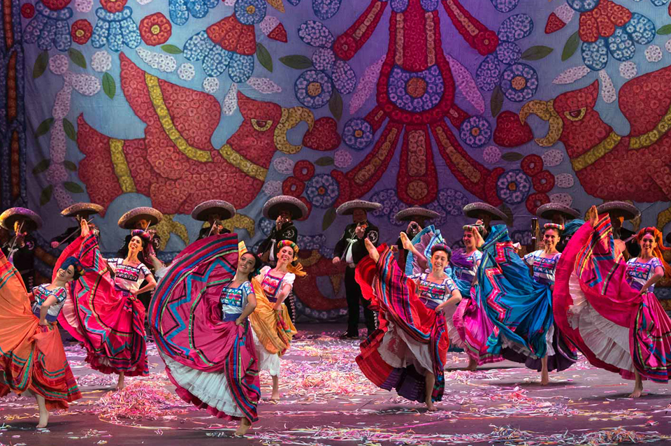 Ballet Folklórico de México de Amalia Hernandez Ballet Folklórico de México de Amalia Hernandez
