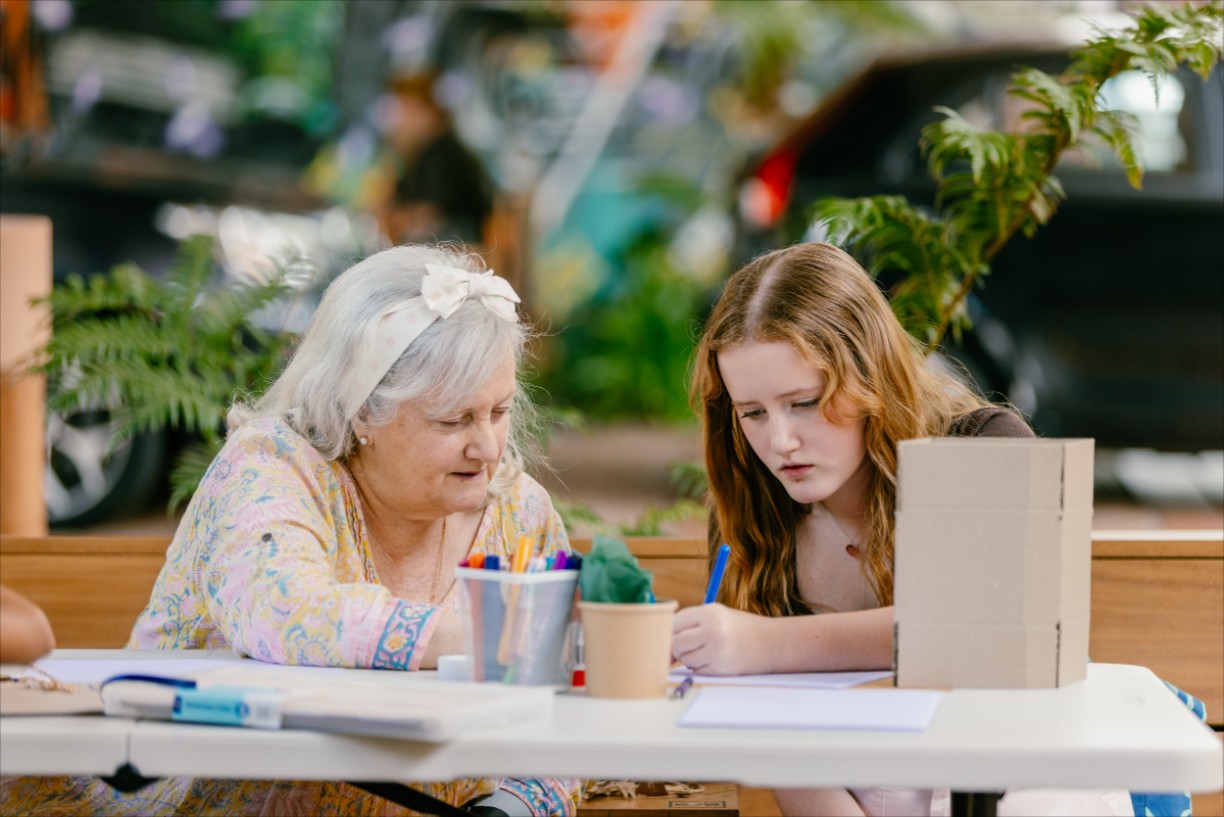 Outdoor Gallery: Drop-In Drawing Session with the Outdoor Gallery Exhibition 'AMPLIFY ME!' Artists